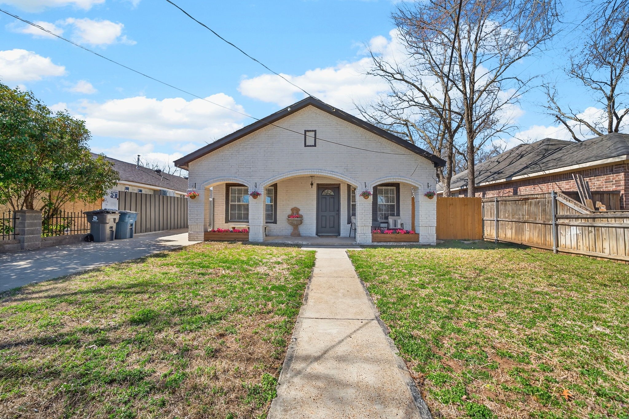 607 Bethpage Avenue Dallas TX 75217