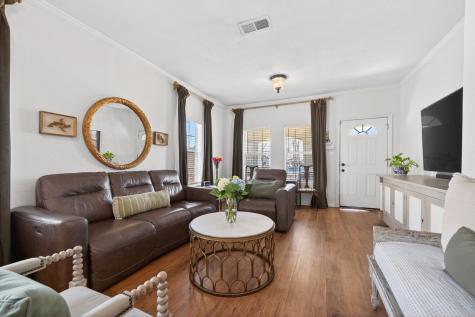 607 Bethpage Avenue Dallas TX 75217