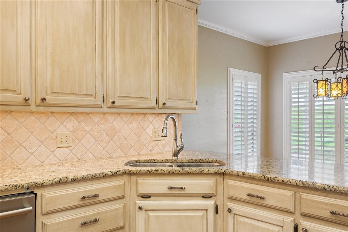 4843 S 3rd Street Waco TX 76706
