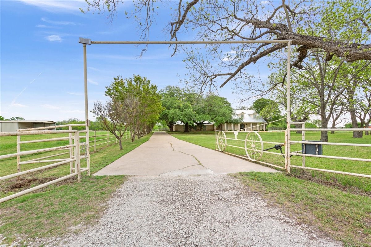 4843 S 3rd Street Road Waco TX 76706