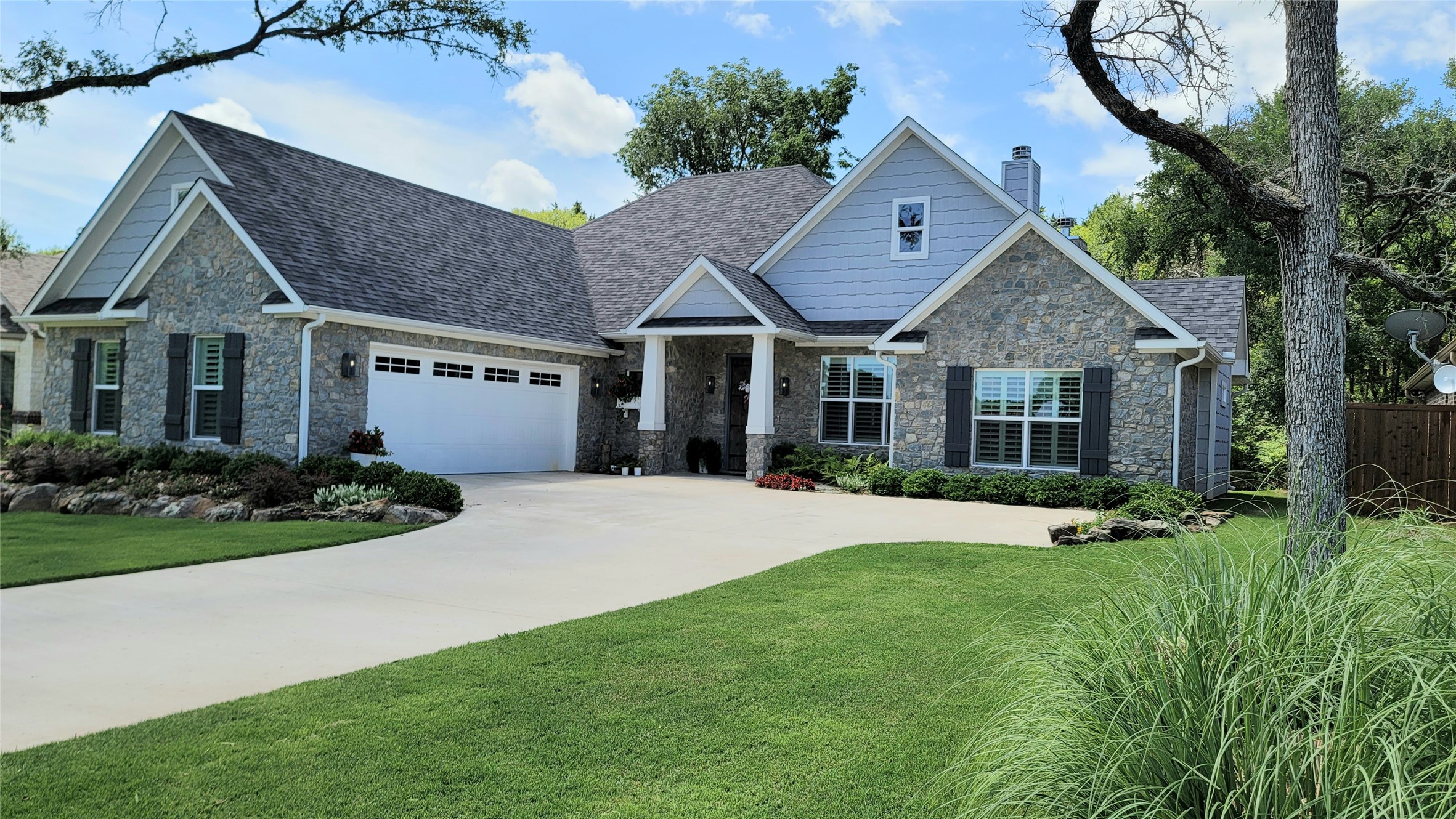 35 Lone Oak Boulevard Pottsboro TX 75076