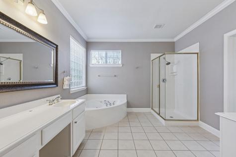1200 Cedar Valley Drive Irving TX 75063