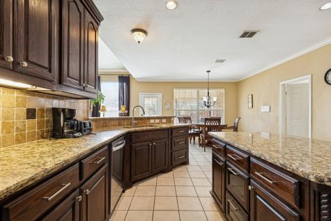 1200 Cedar Valley Drive Irving TX 75063