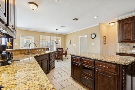 1200 Cedar Valley Drive Irving TX 75063