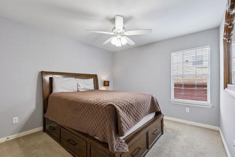 1200 Cedar Valley Drive Irving TX 75063