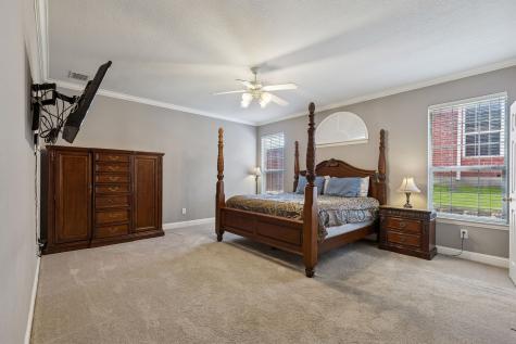 1200 Cedar Valley Drive Irving TX 75063