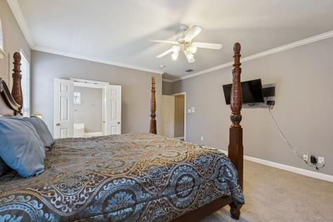 1200 Cedar Valley Drive Irving TX 75063