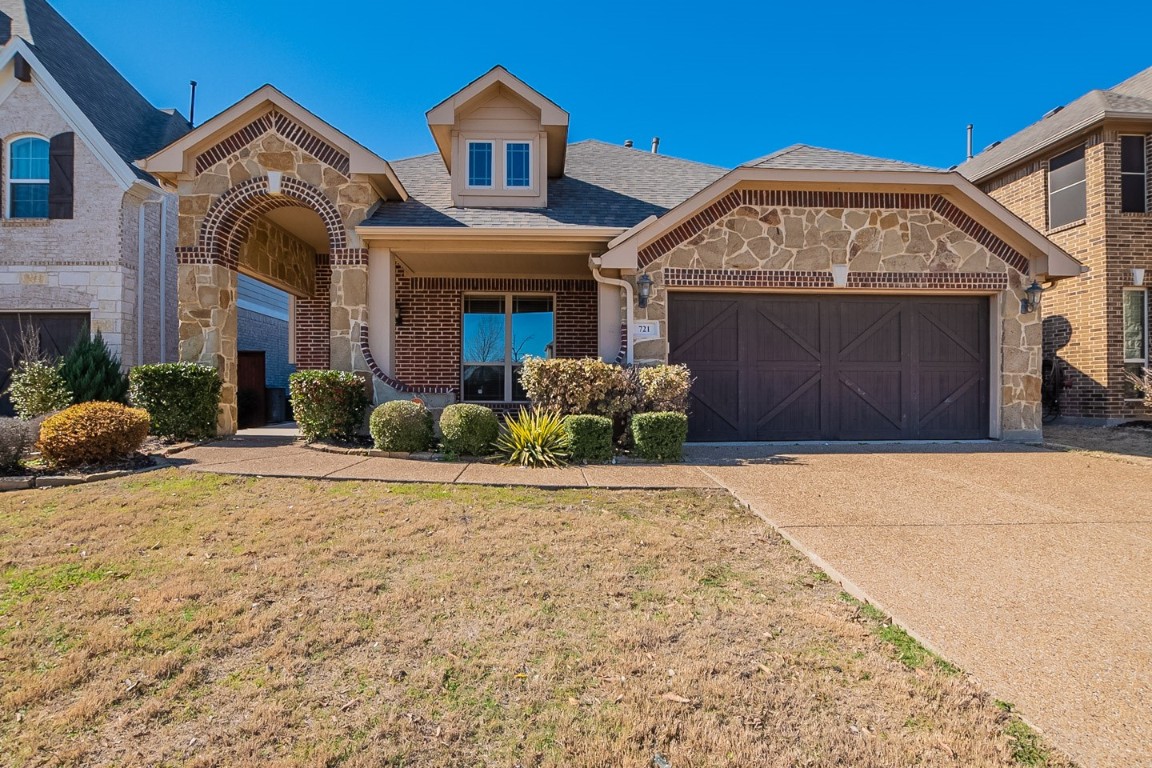 721 Trenton Drive Aubrey TX 76227
