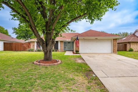 2518 Channing Drive Grand Prairie TX 75052