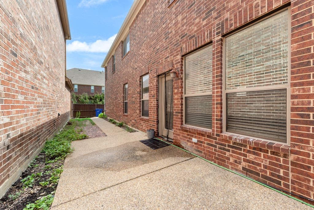 1720 Snow Owl Court Carrollton TX 75010