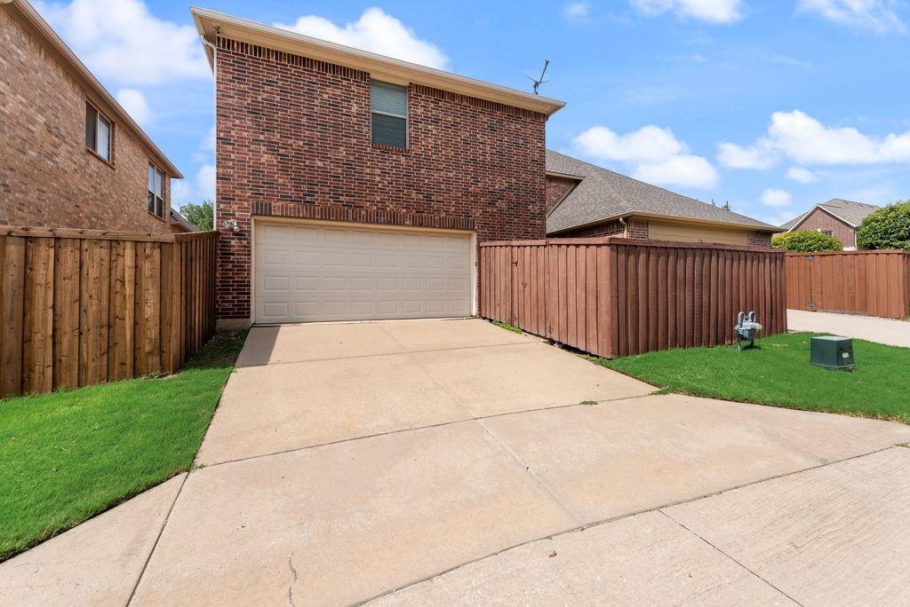 1720 Snow Owl Court Carrollton TX 75010