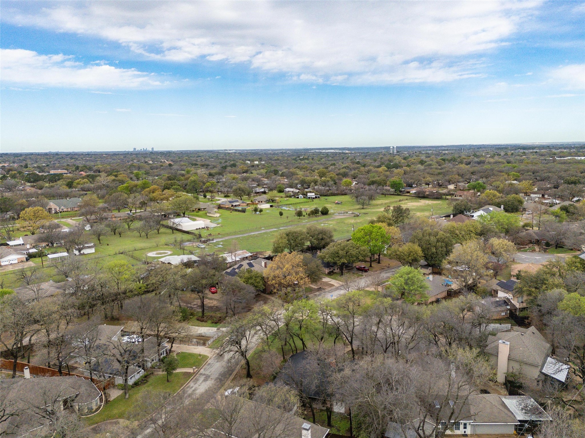2004 Glen Creek Court Arlington TX 76015