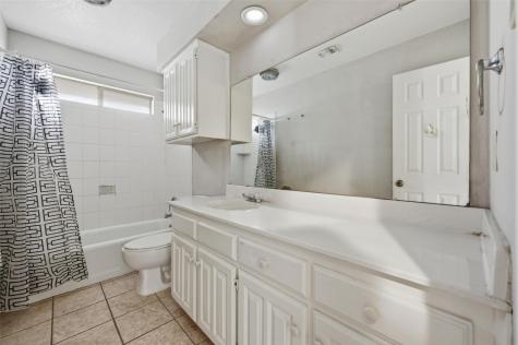 2004 Glen Creek Court Arlington TX 76015