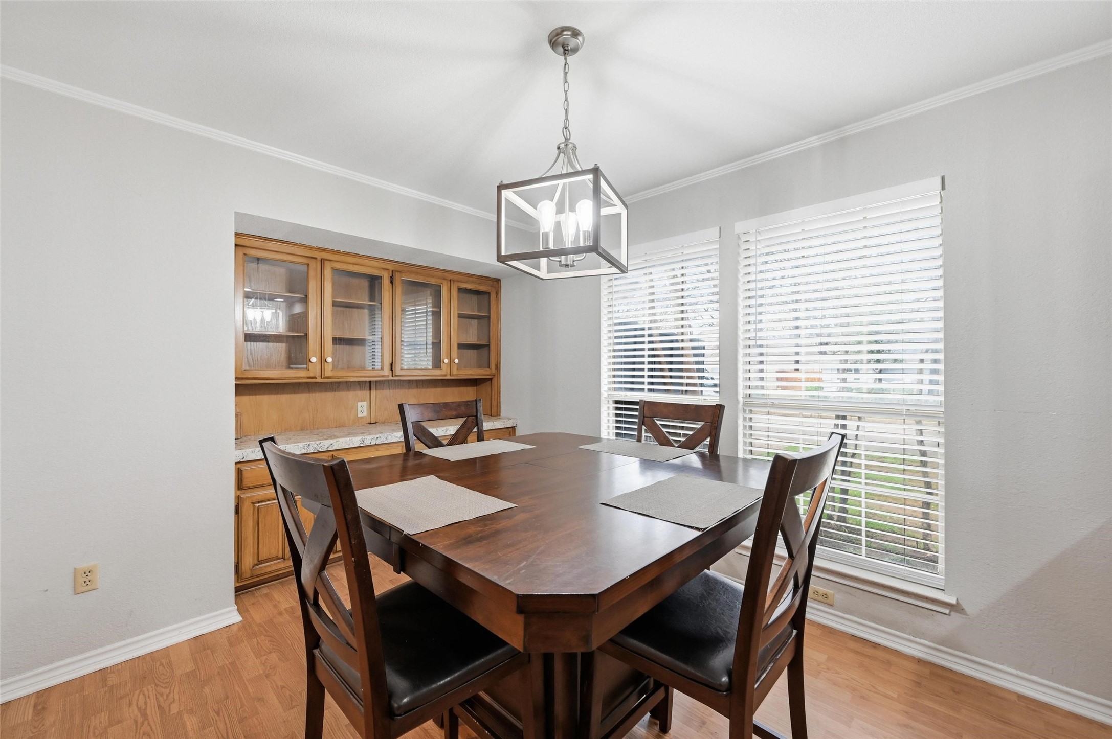 2004 Glen Creek Court Arlington TX 76015