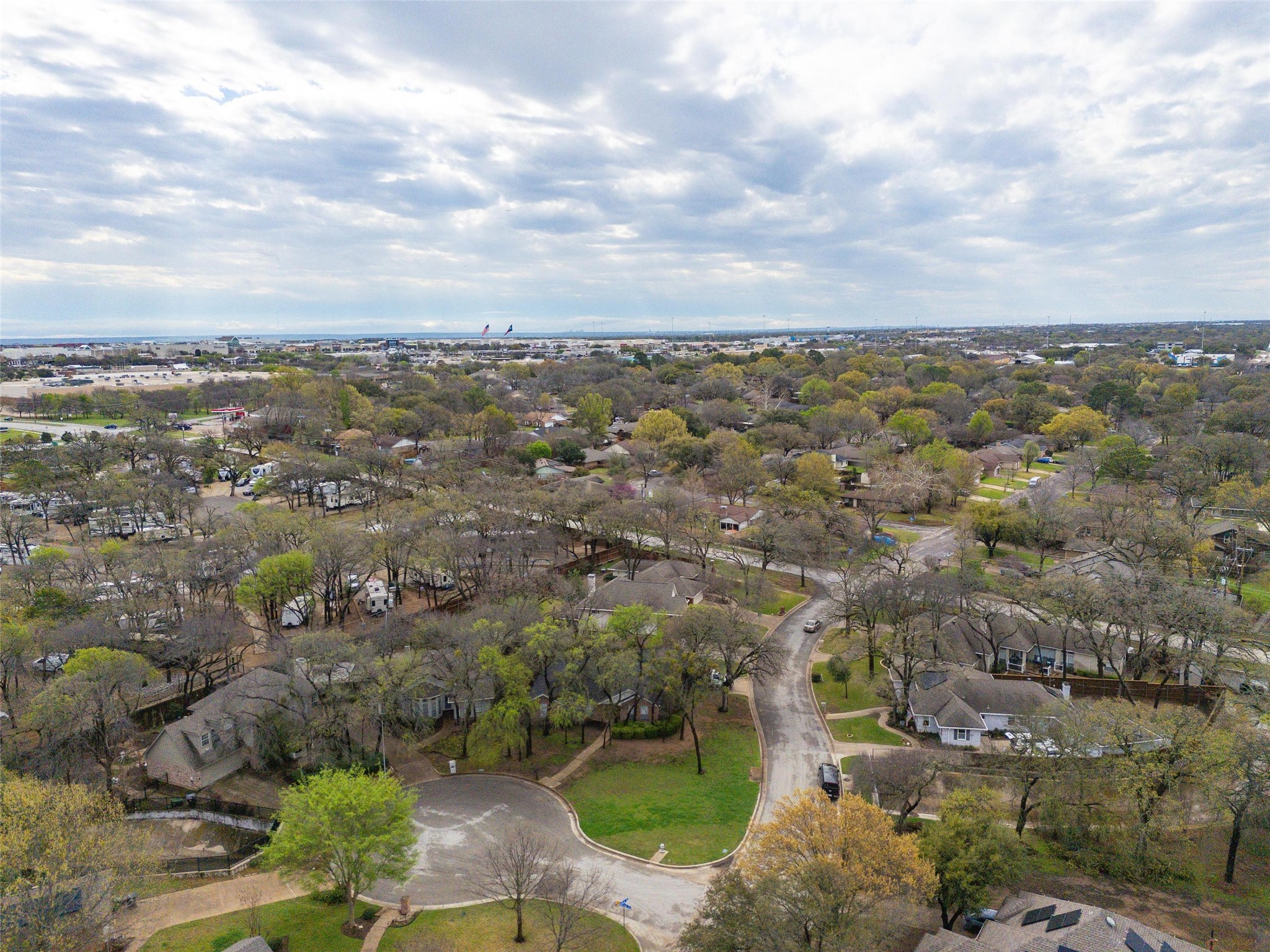 2004 Glen Creek Court Arlington TX 76015