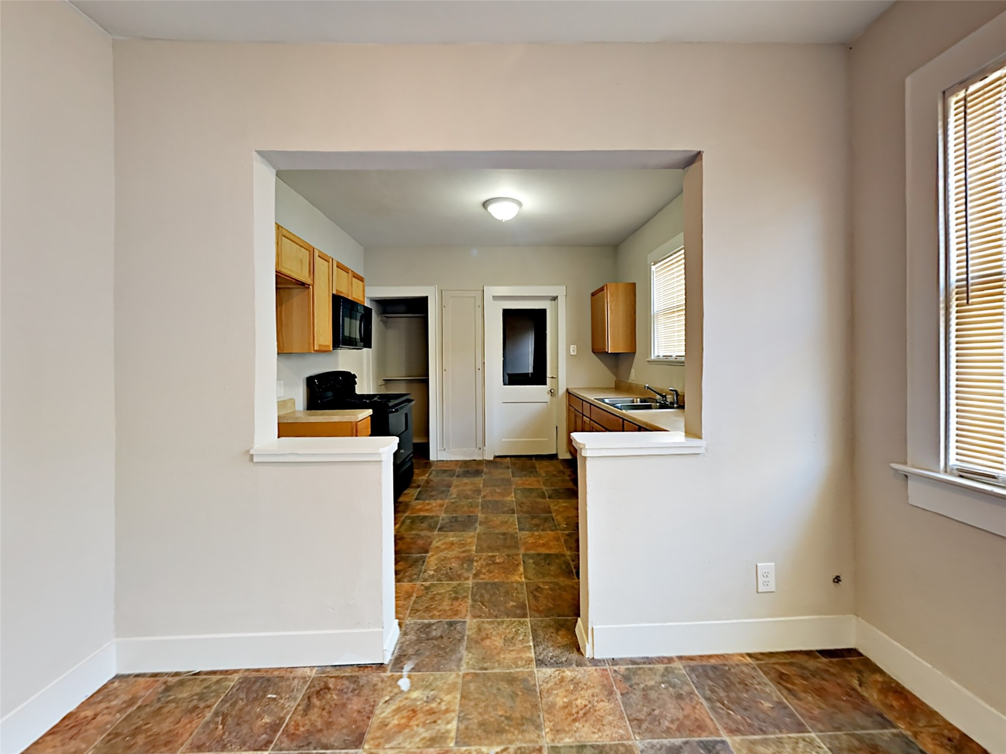 1824 Stella Avenue Dallas TX 75203