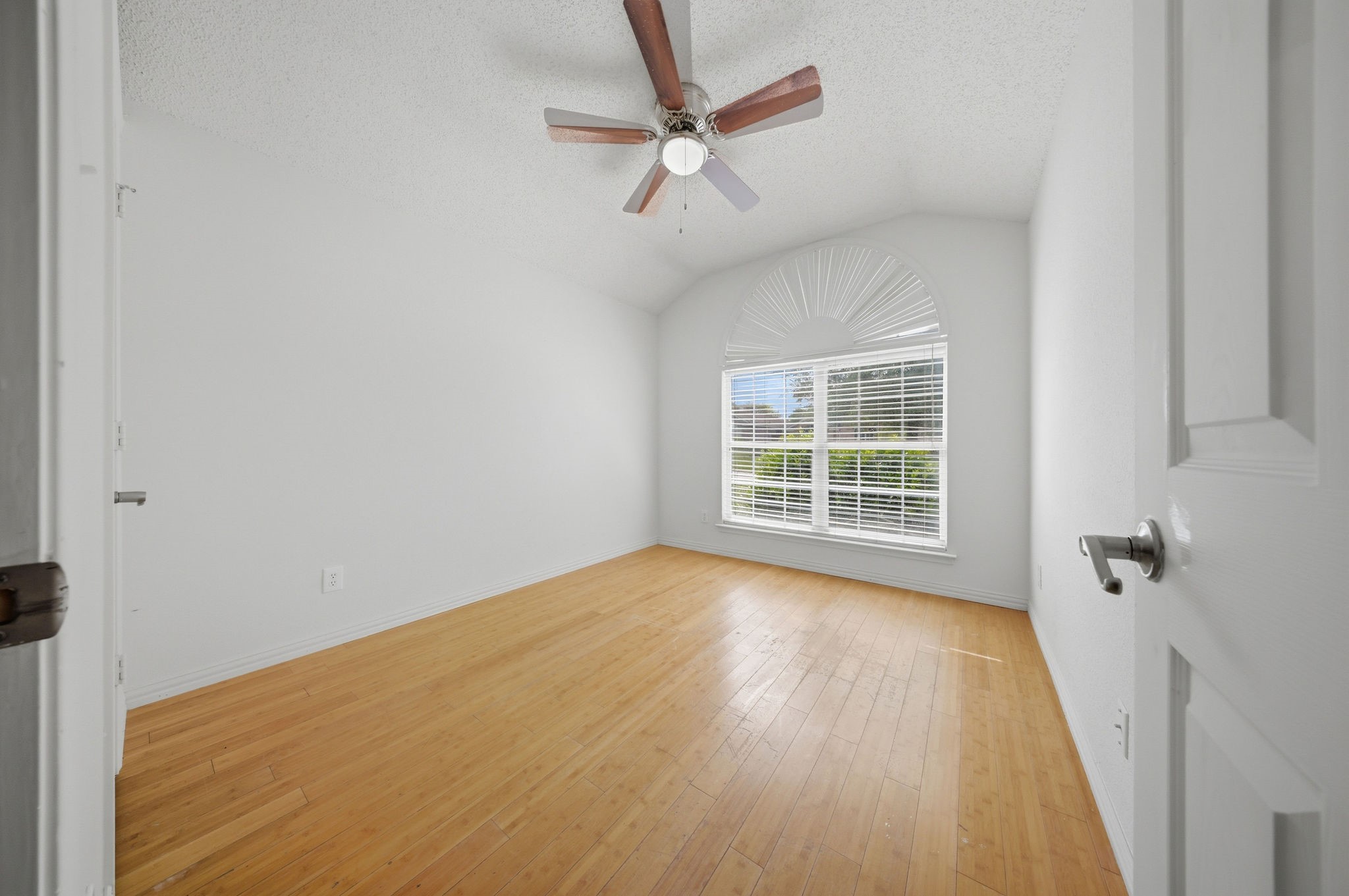 2409 Buckeye Drive Mesquite TX 75181