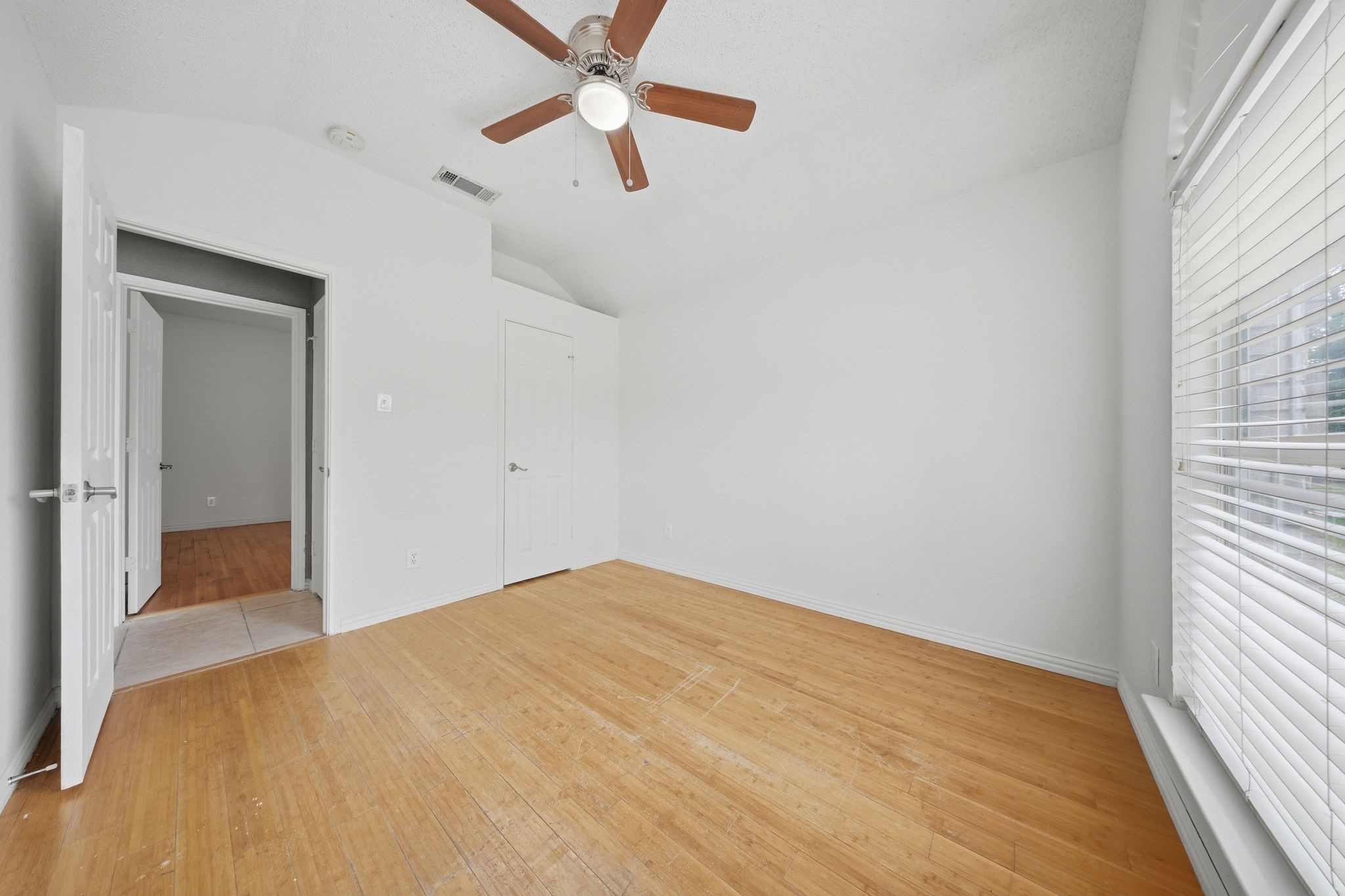 2409 Buckeye Drive Mesquite TX 75181