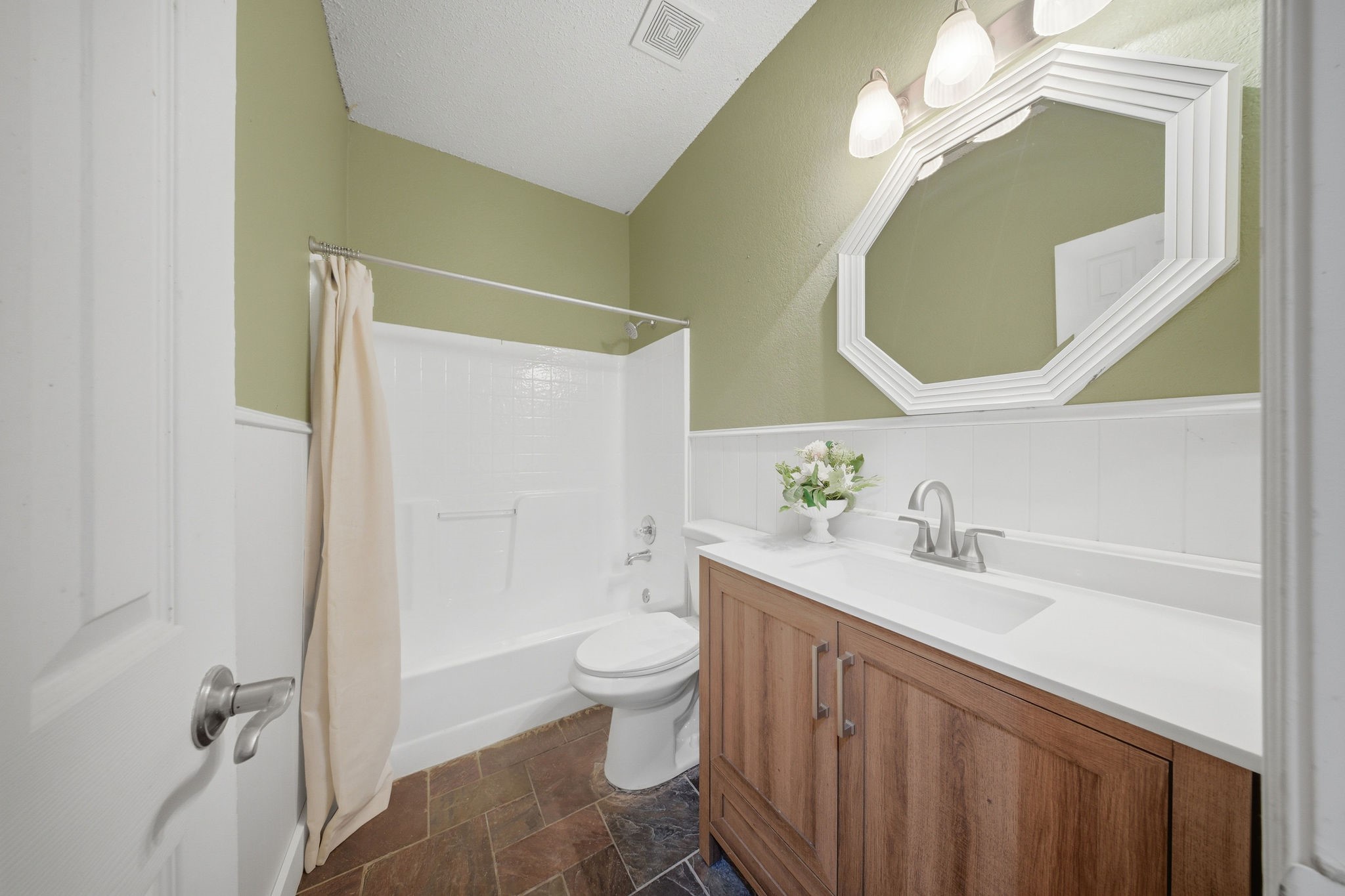 2409 Buckeye Drive Mesquite TX 75181
