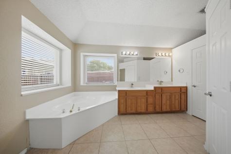 2409 Buckeye Drive Mesquite TX 75181