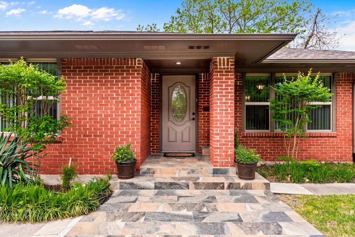 2436 Dorrington Drive Dallas TX 75228
