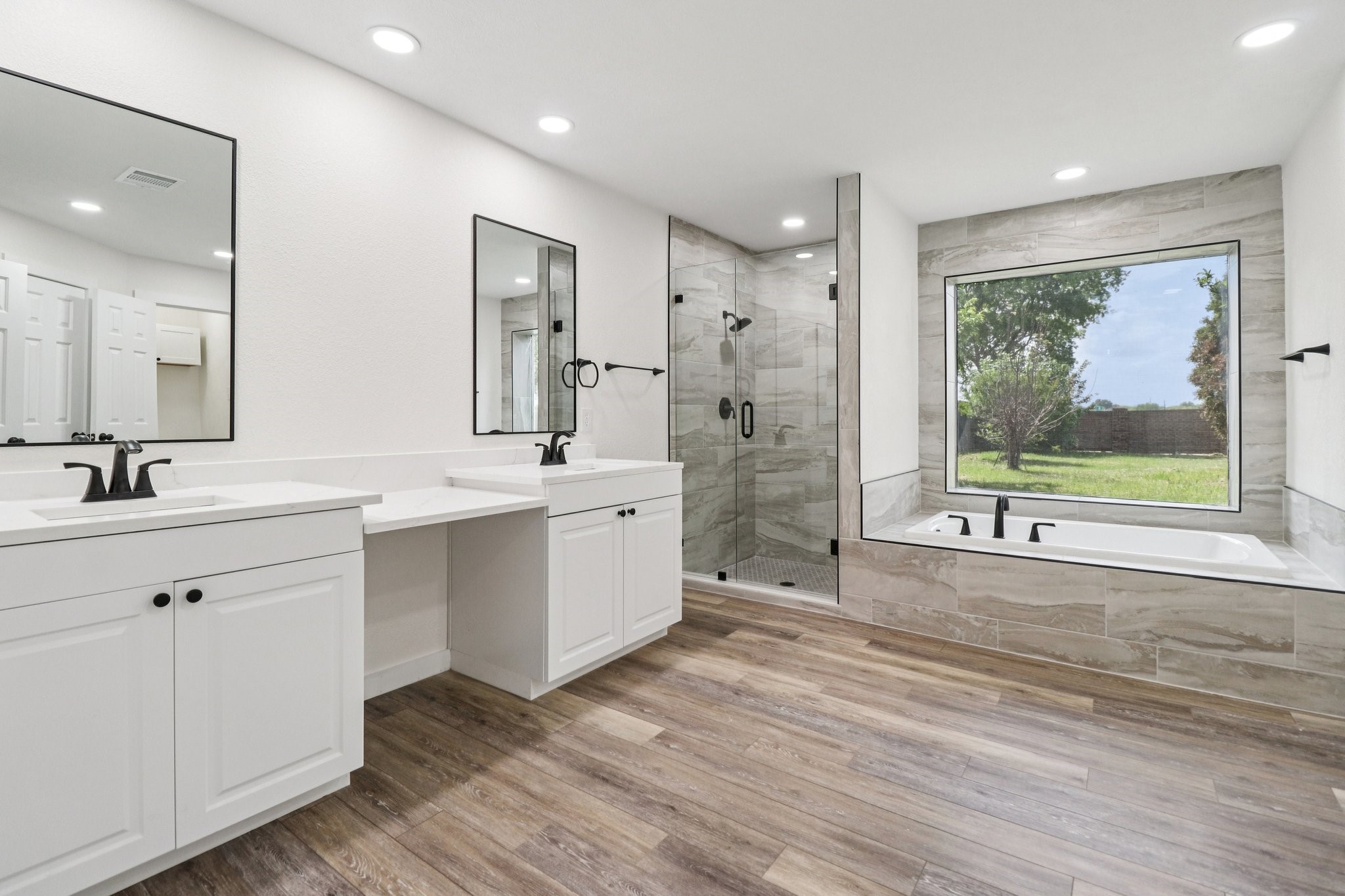 514 Palm Desert Drive Garland TX 75044