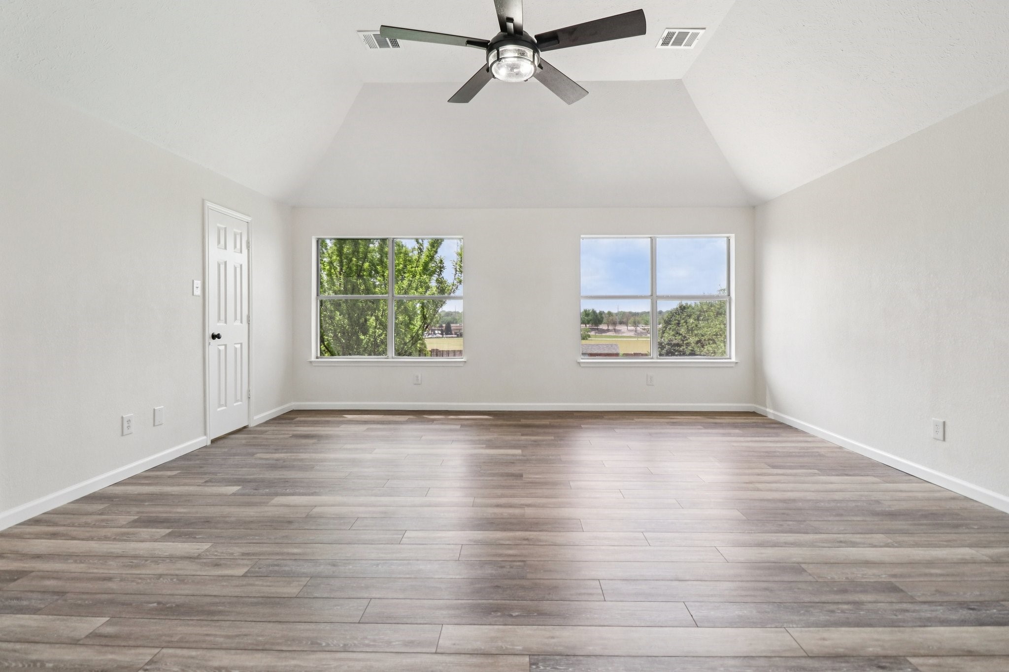 514 Palm Desert Drive Garland TX 75044