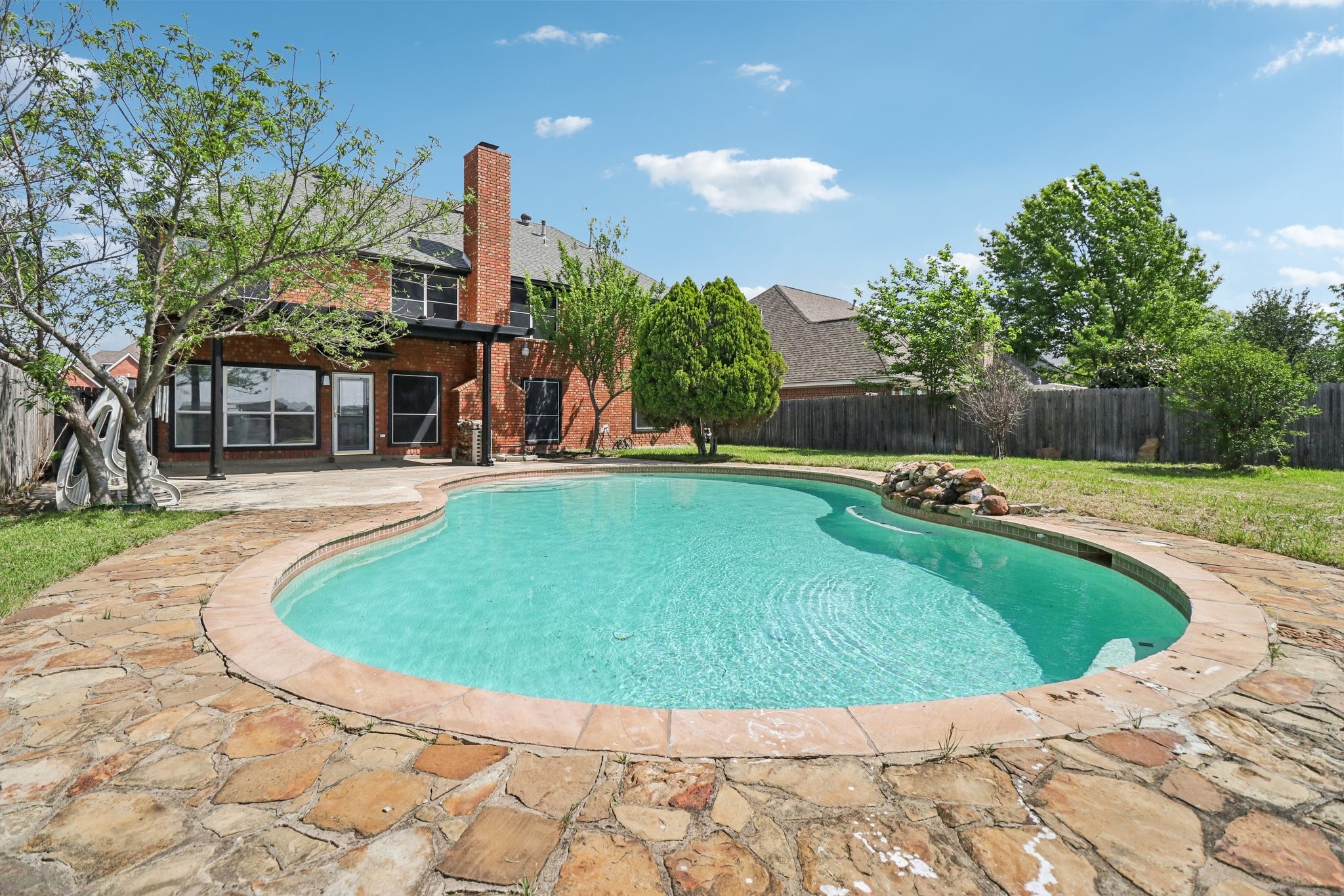514 Palm Desert Drive Garland TX 75044
