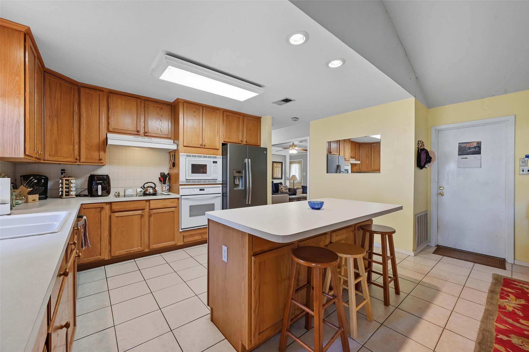 1703 Park Hill Drive Arlington TX 76012