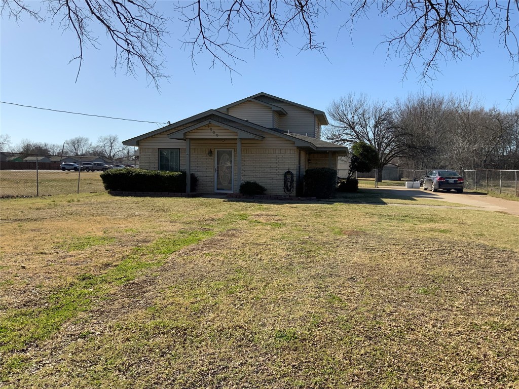 1909 Avenue A Grand Prairie TX 75051