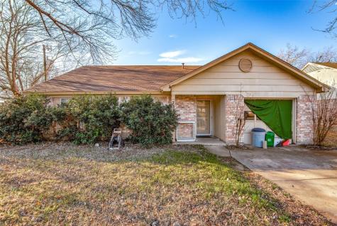 735 W Crossland Boulevard Grand Prairie TX 75052