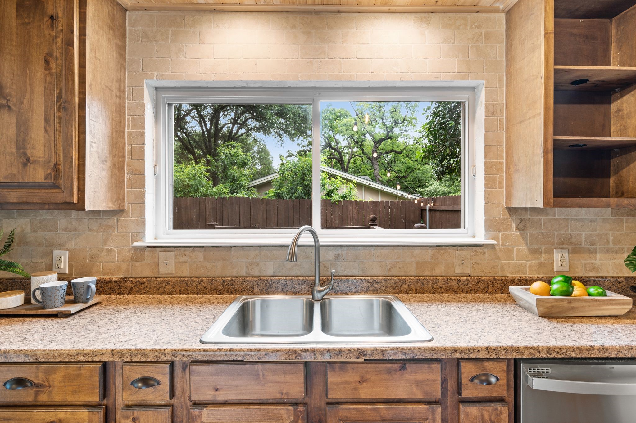 421 Crosstimber Drive Hurst TX 76053