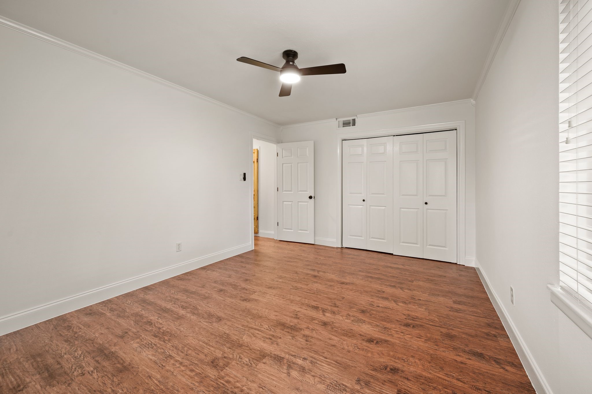 421 Crosstimber Drive Hurst TX 76053