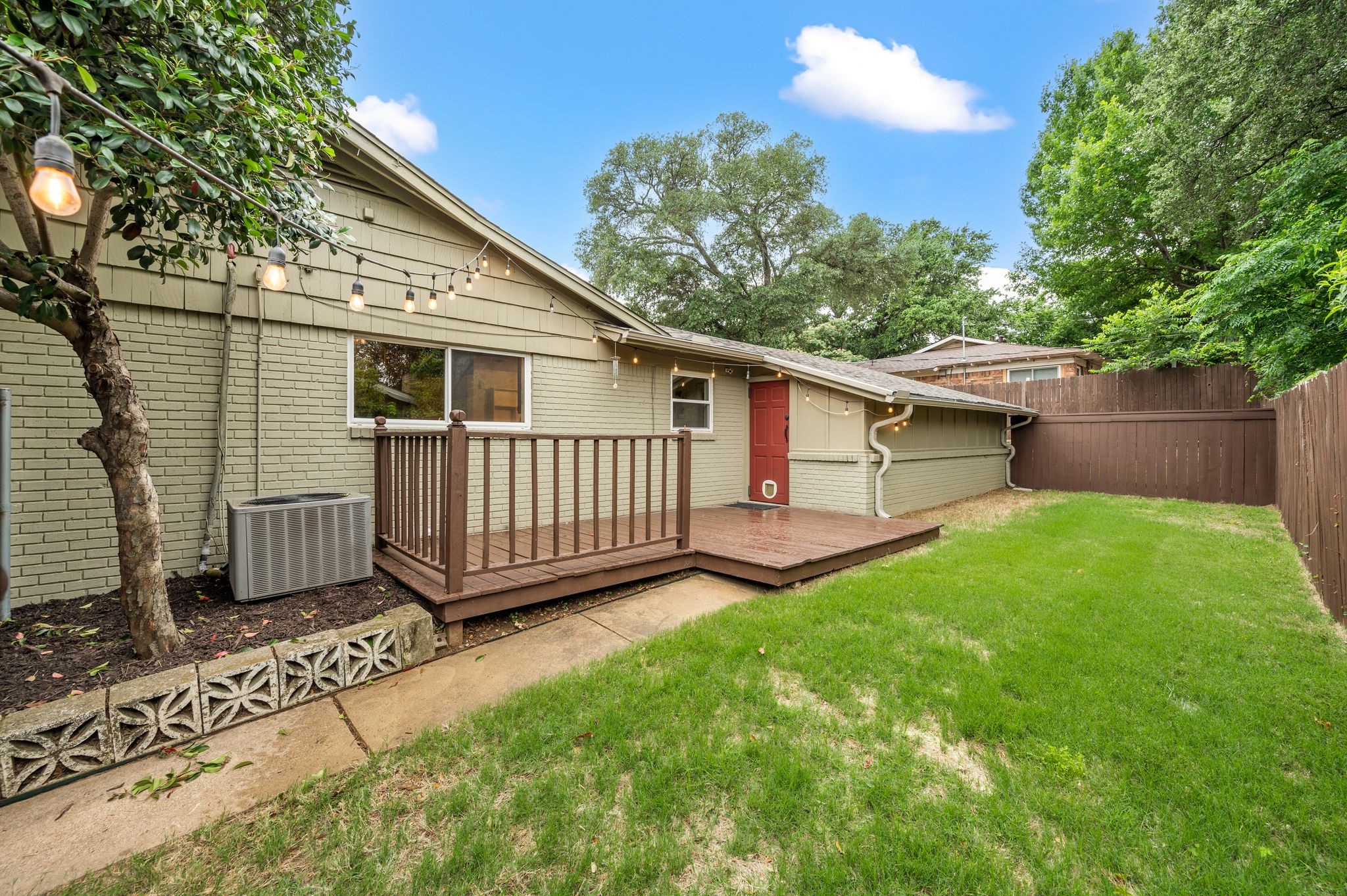 421 Crosstimber Drive Hurst TX 76053