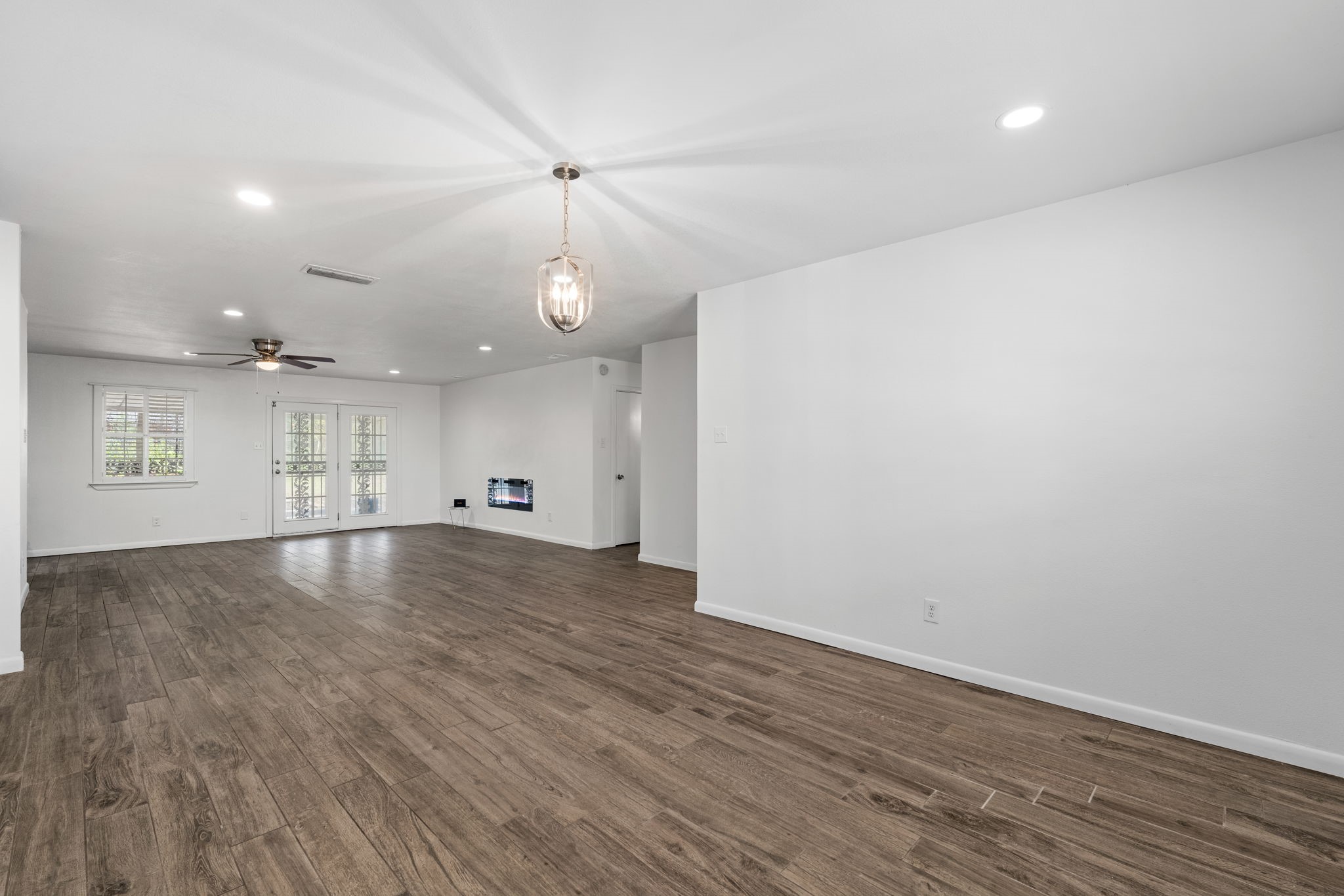 5605 Wales Avenue Fort Worth TX 76133