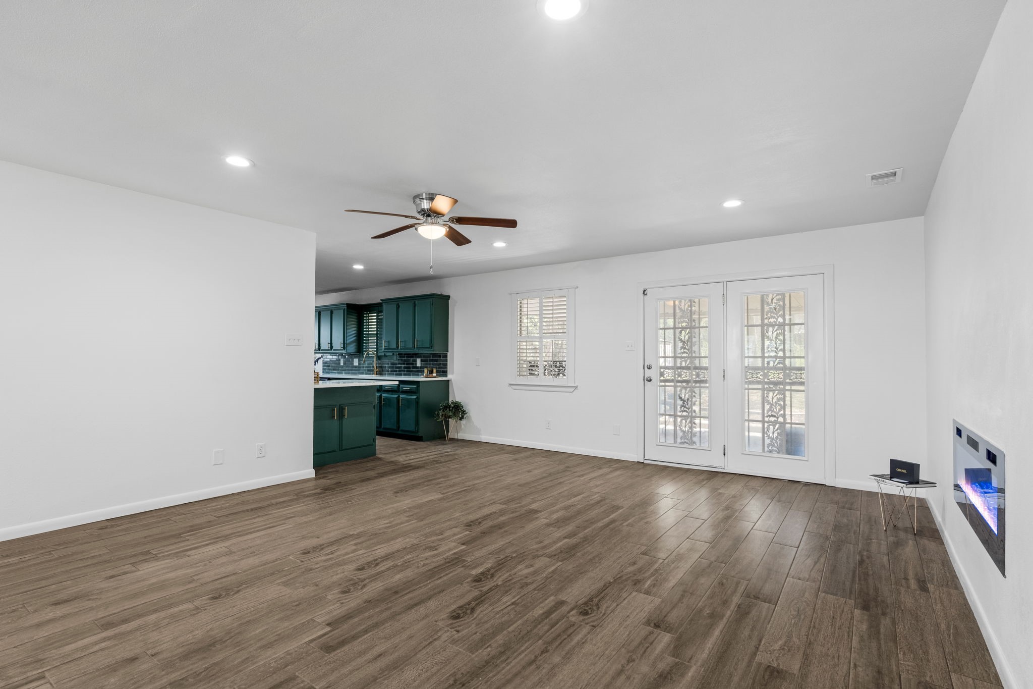 5605 Wales Avenue Fort Worth TX 76133