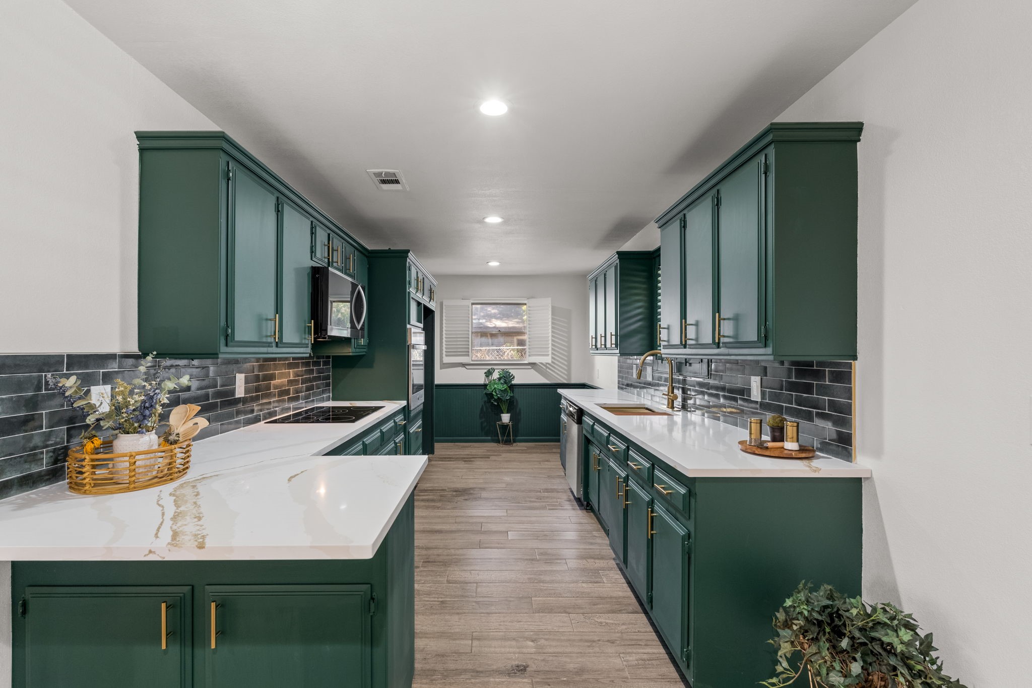 5605 Wales Avenue Fort Worth TX 76133