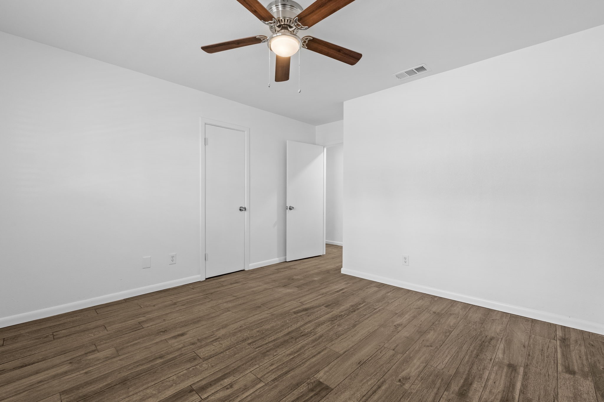5605 Wales Avenue Fort Worth TX 76133