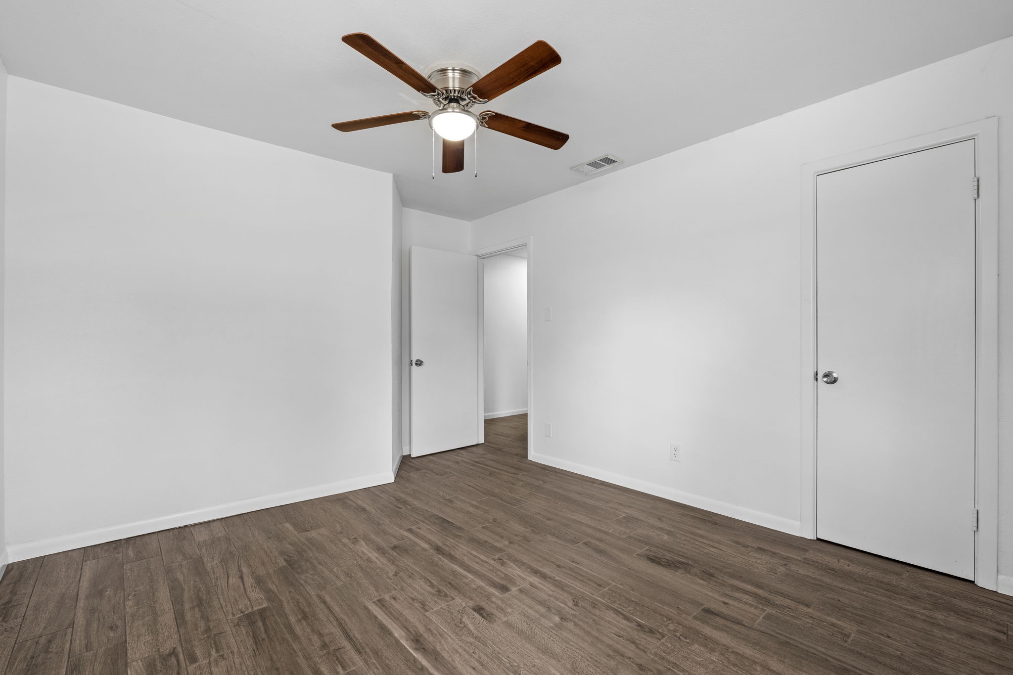 5605 Wales Avenue Fort Worth TX 76133