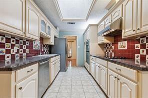 1702 Paisley Drive Arlington TX 76015
