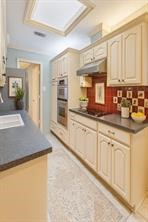 1702 Paisley Drive Arlington TX 76015