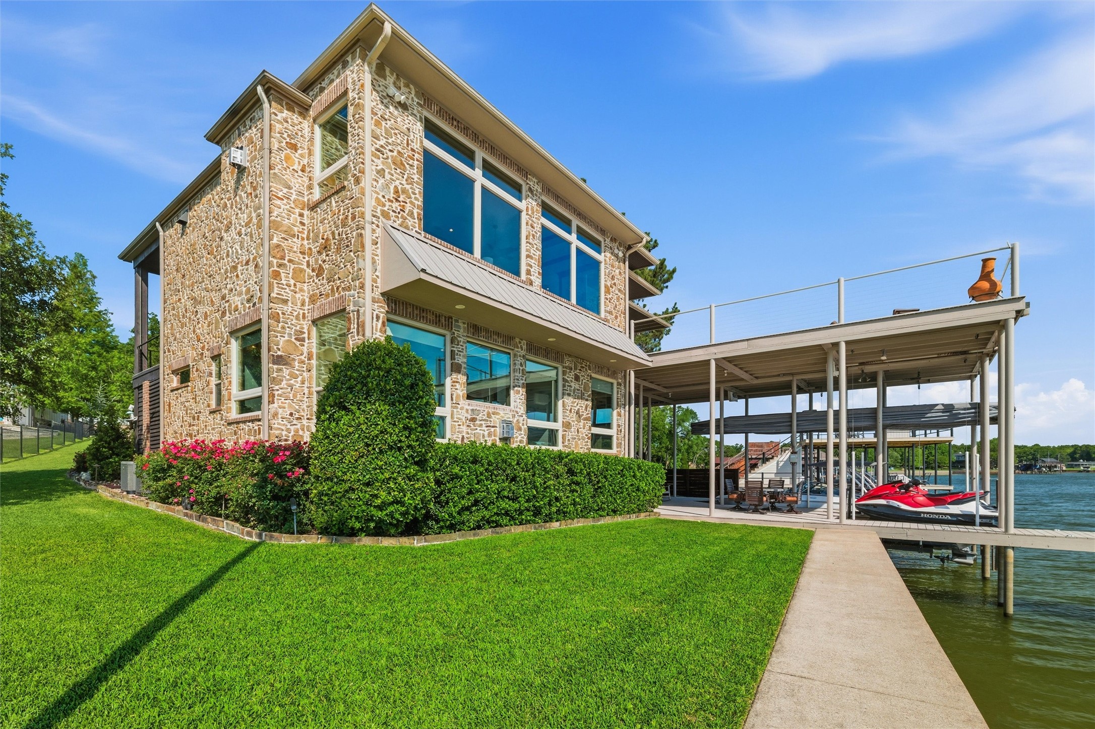 160 Surls Drive Mabank TX 75156