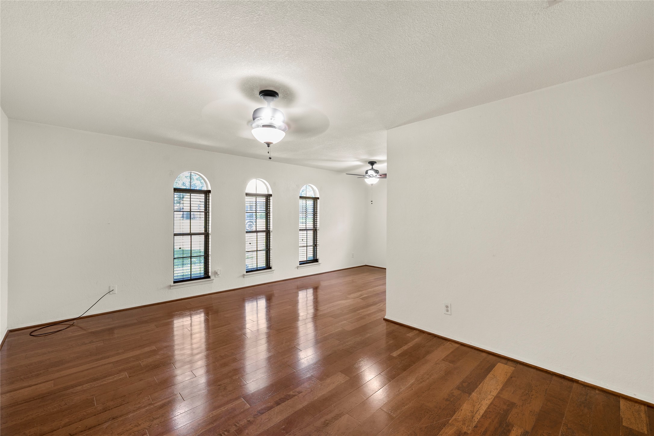 312 Opal Street Hewitt TX 76643