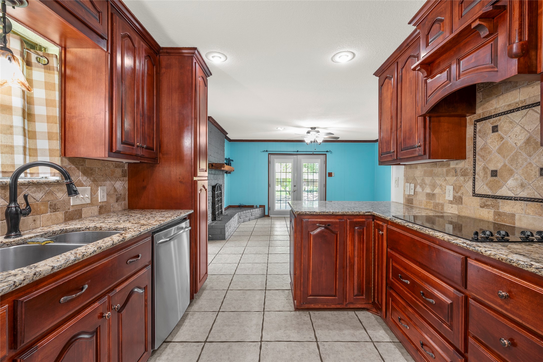 312 Opal Street Hewitt TX 76643