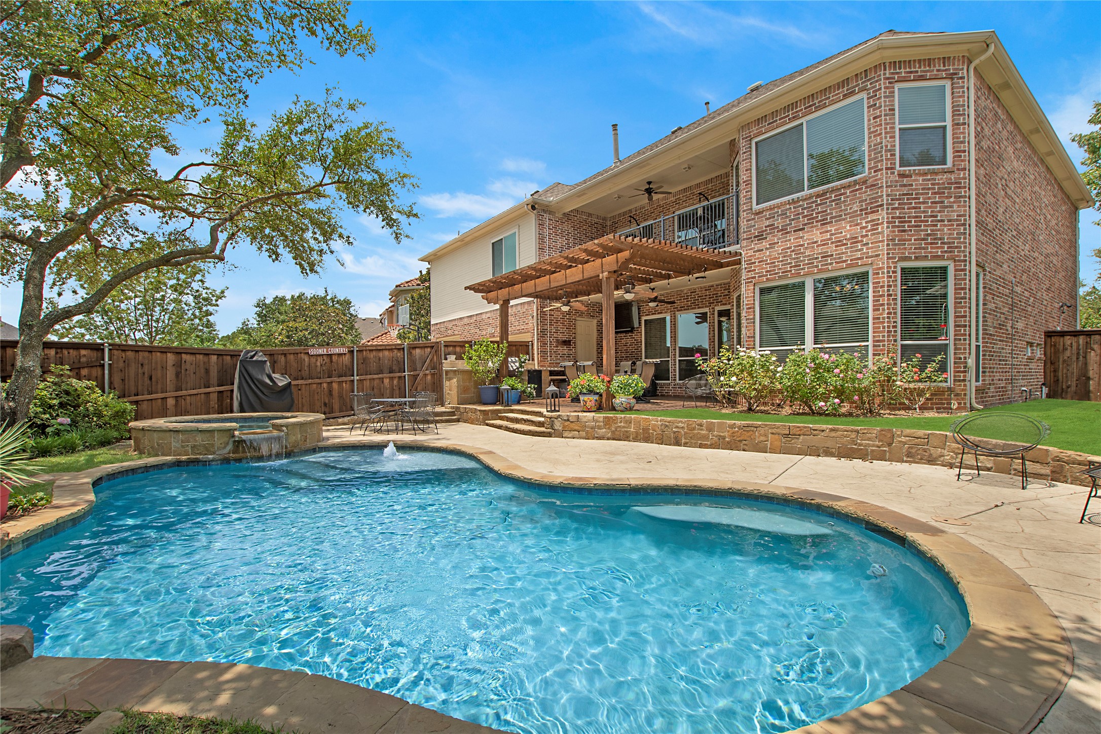 2327 Clearspring Drive N Irving TX 75063