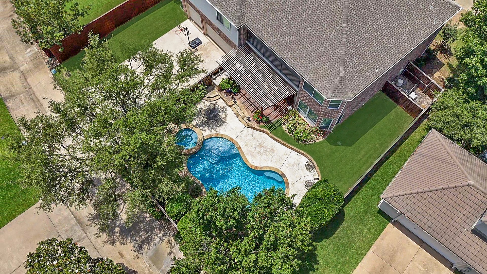 2327 Clearspring Drive N Irving TX 75063