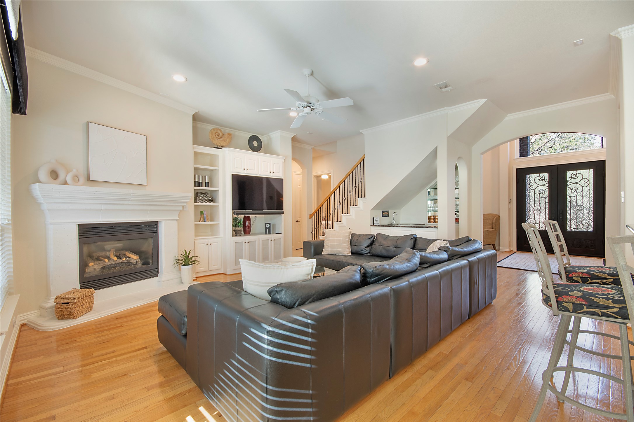 2327 Clearspring Drive N Irving TX 75063