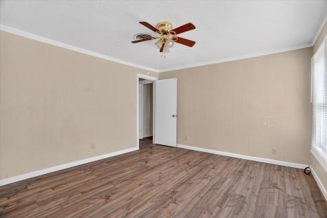 320 N 2nd Street Jacksboro TX 76458