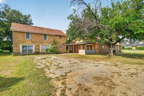320 N 2nd Street Jacksboro TX 76458