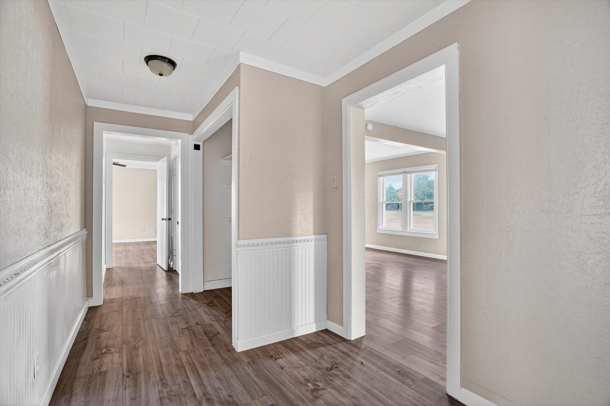 320 N 2nd Street Jacksboro TX 76458
